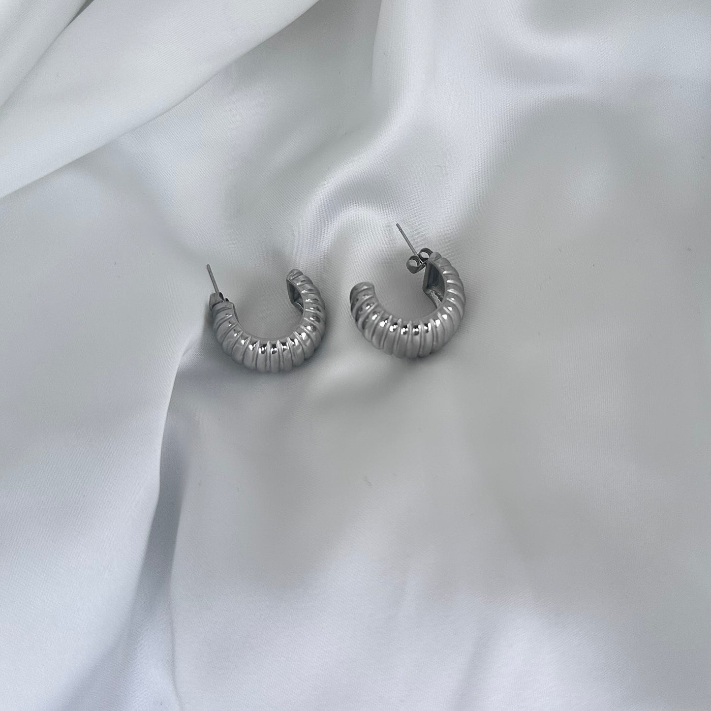 Orecchini acciaio cerchio 3d rigato