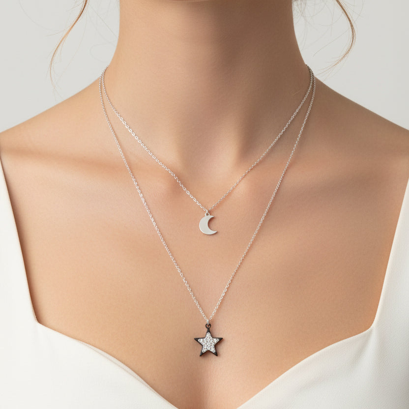 Collier Lune et Étoile à Deux Rangs : La Magie du Ciel