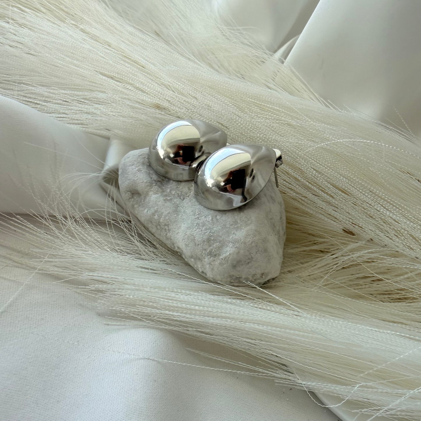 Orecchini Goccia Riflesso:L'essenza della tua Eleganza