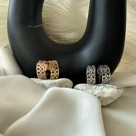 Orecchini a Catena: Riflessi di Emozioni