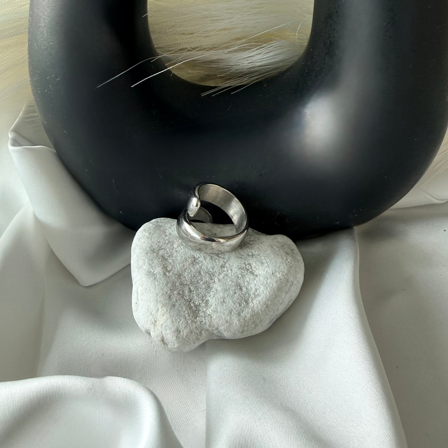 Anello “Doppia Onda”: L'incontro che cambia tutto