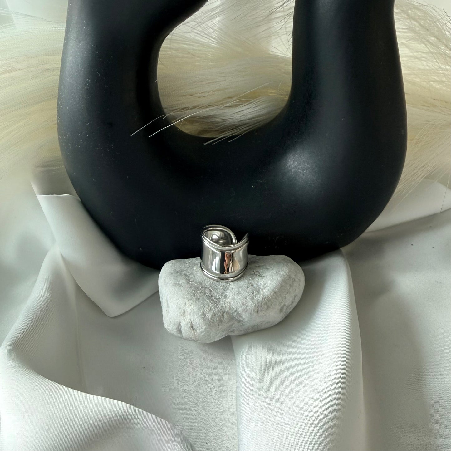 Anello “Ondulata”: Il ritmo dell’anima