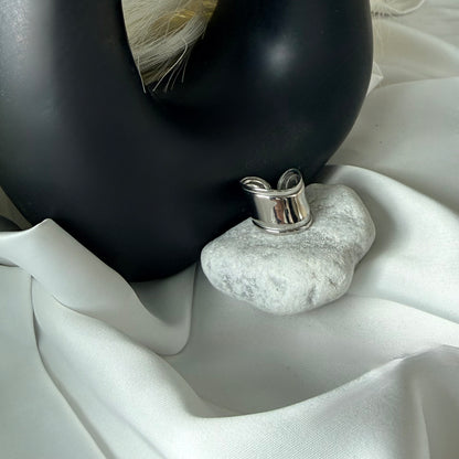 Anello “Ondulata”: Il ritmo dell’anima