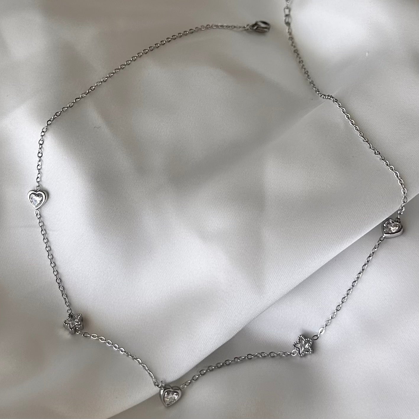 Collana "Cuore di Stelle" - Un gioiello che racconta la tua storia