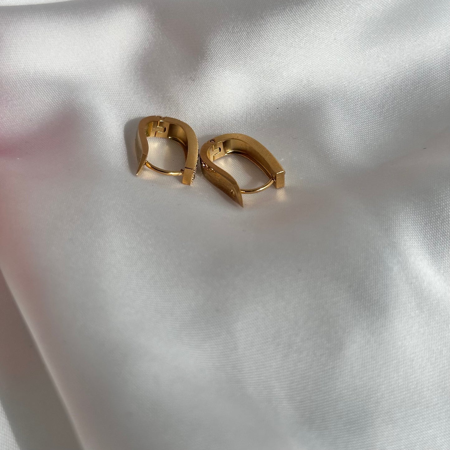 Oval Steel Earrings with Gold Plated Rhinestones