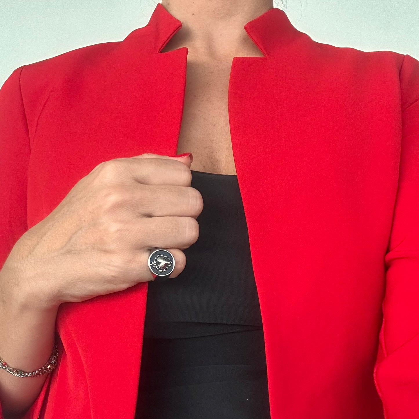 Anello Chevalier Cuore Sacro: Eleganza e Autenticità