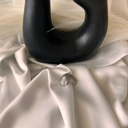 Anello Fascione Rigato: Le tue storie in un anello