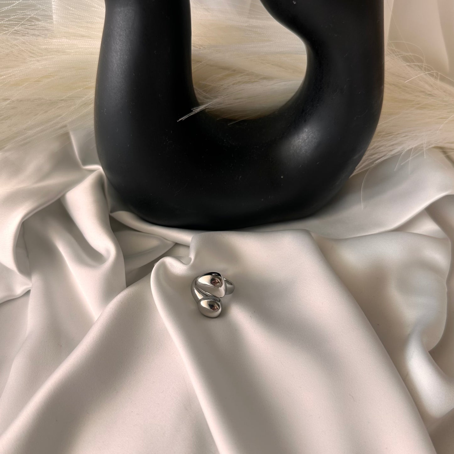 Anello Cuore di Goccia: Riflesso dell'amore