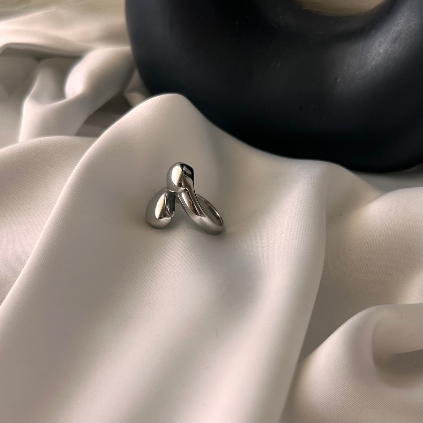 Anello Cuore di Goccia: Riflesso dell'amore