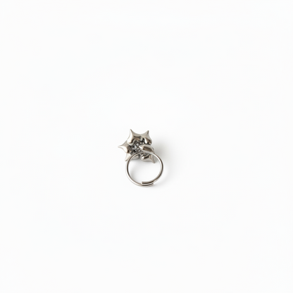 Anello dei Sei Cuori: Eleganza con un significato profondo