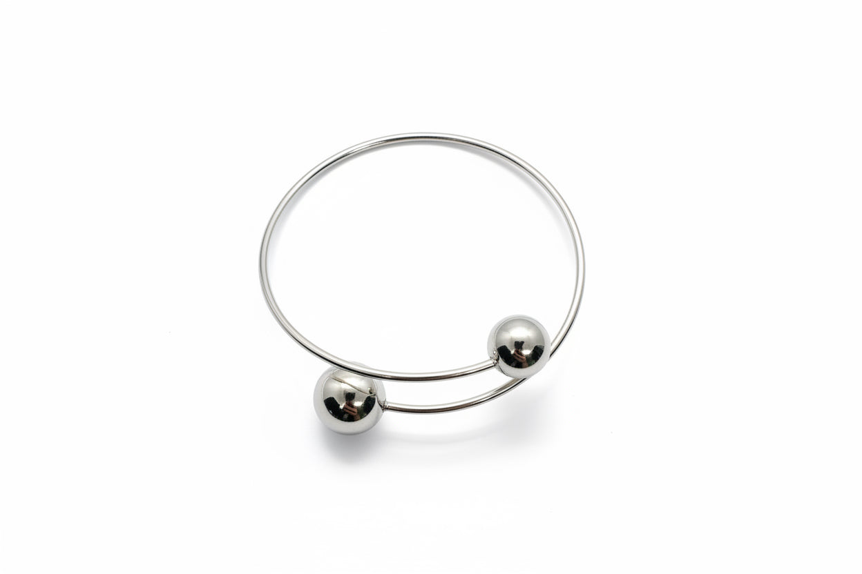 Bracciale Sfere: L’Equilibrio degli Opposti