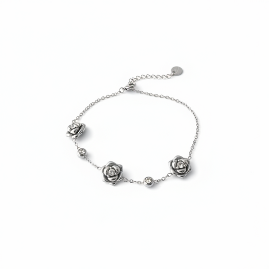 Bracciale "Rose Eterne": Il Riflesso del tuo successo