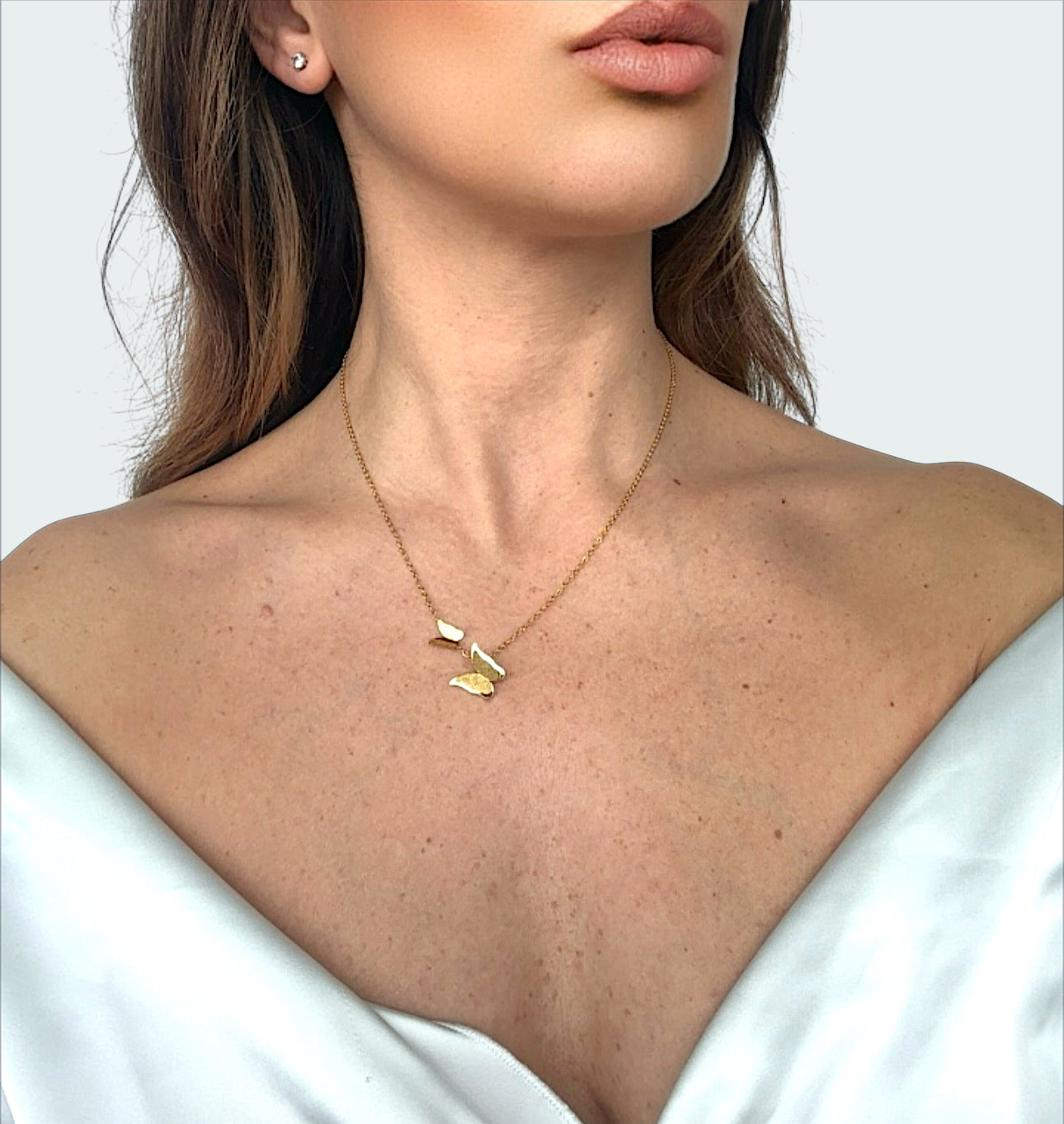 Collana Farfalla: Simbolo di Rinascita e Coraggio