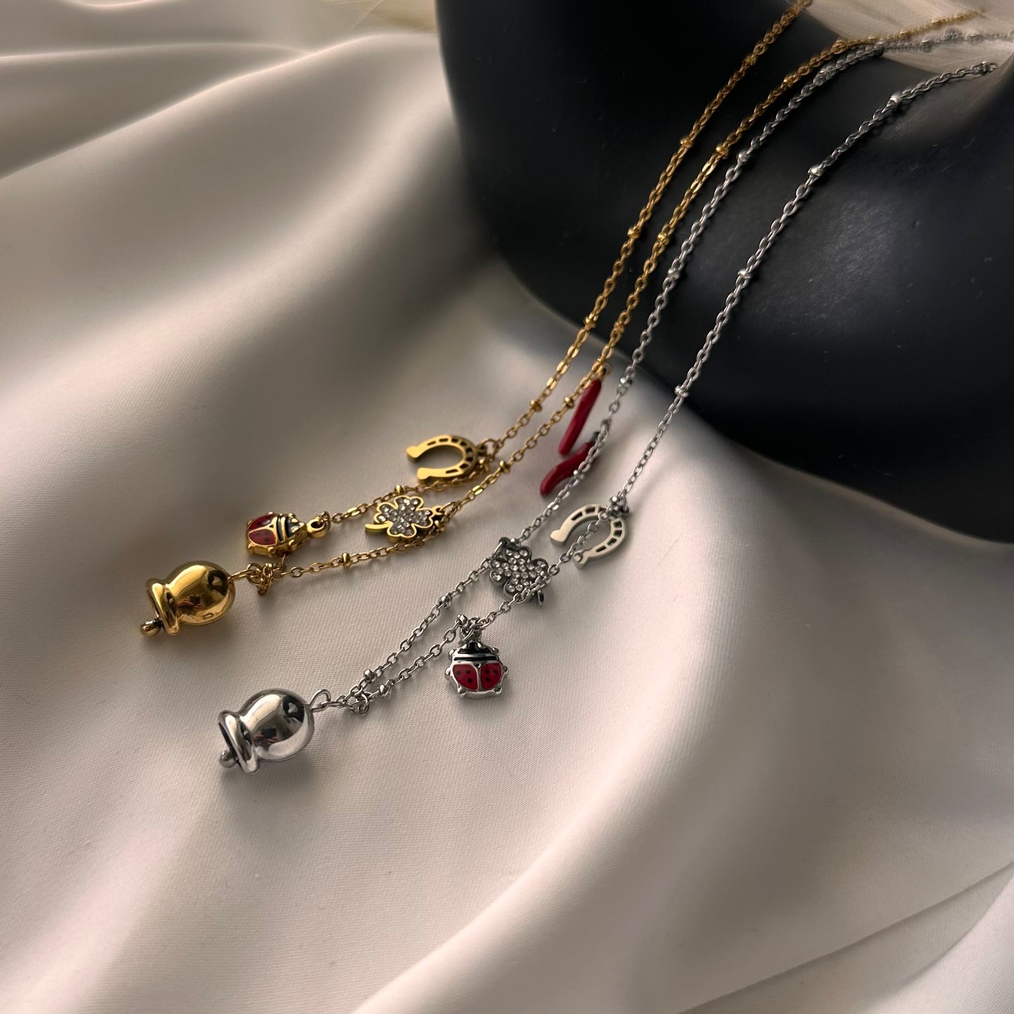 Collana Portafortuna Eterna: Energia e Protezione