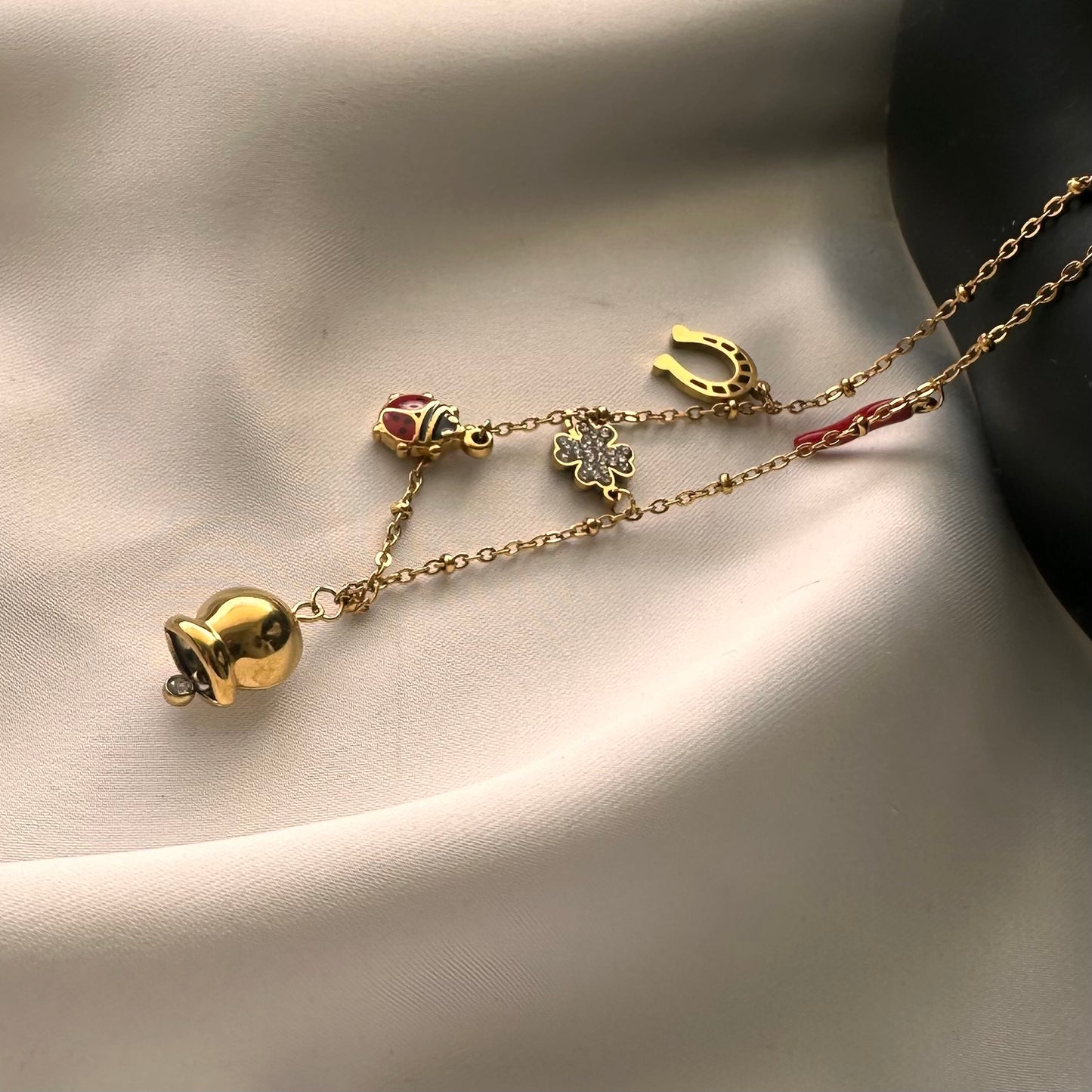 Collana Portafortuna Eterna: Energia e Protezione