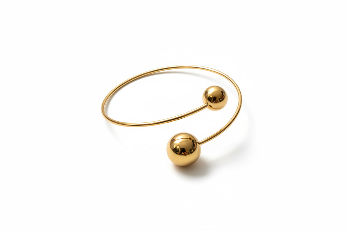 Bracciale Sfere: L’Equilibrio degli Opposti