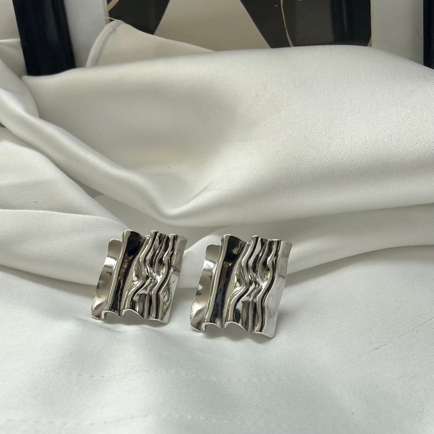 Orecchini Onde : Riflessi di Forza