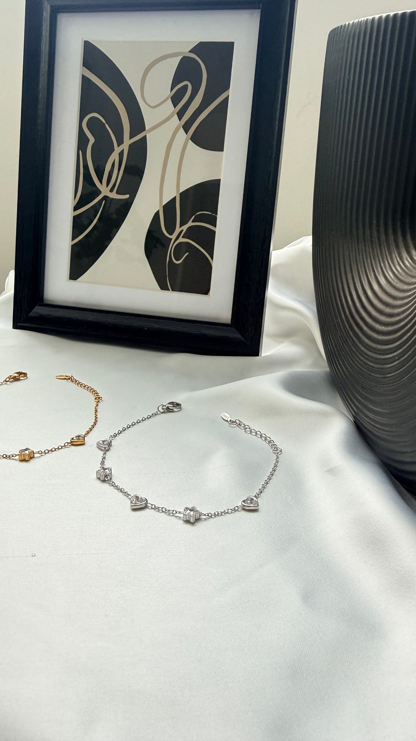 Bracciale "Sentiero di Luce": Un legame d’amore che illumina ogni sogno