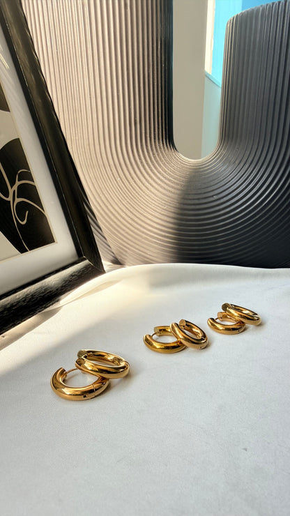 Tris Orecchini a Cerchio: Il Simbolo di Legami Eterni e Stile Senza Fine