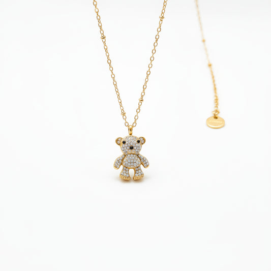 Collana Golden Teddy: Un Abbraccio di Luce