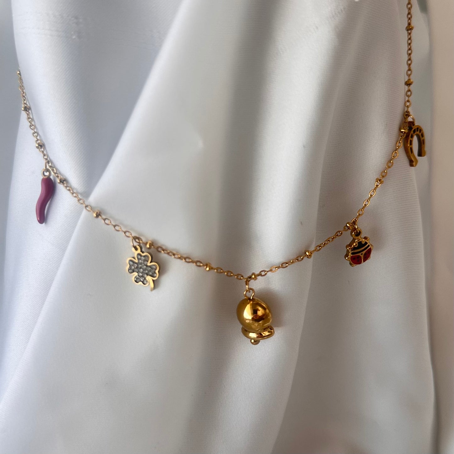 Collana Portafortuna Eterna: Energia e Protezione