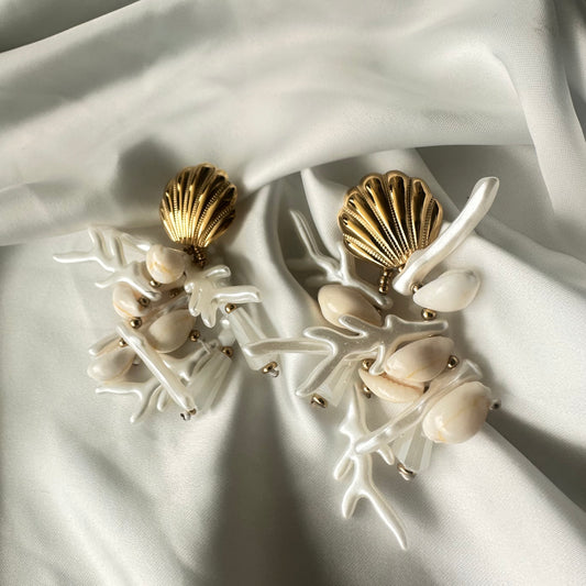 orecchini Lunghi con rametti e conchiglia Gold