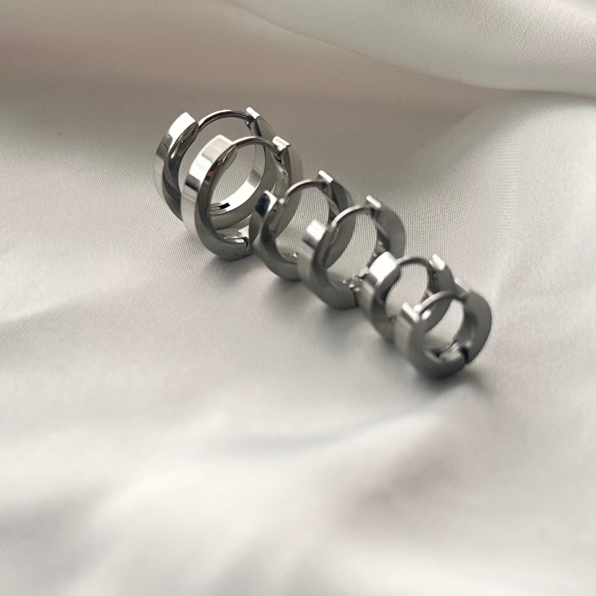 Orecchini a cerchio squadratei acciaio inossidabile