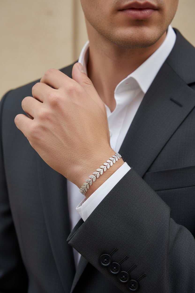 Bracciale Uomo Foglie: Forza e Rinascita