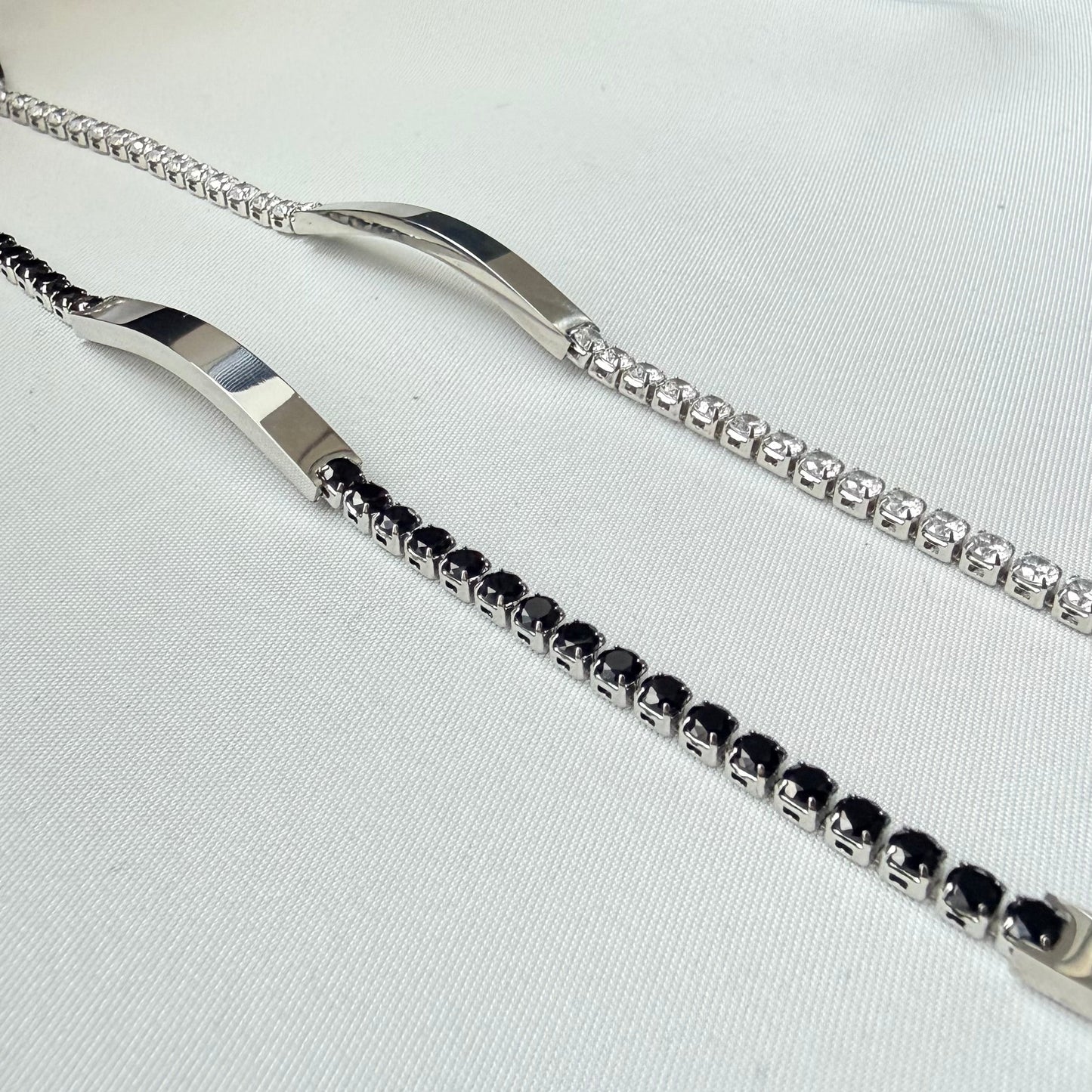 Bracciale Tennis Uomo: Icona di Forza e Carattere