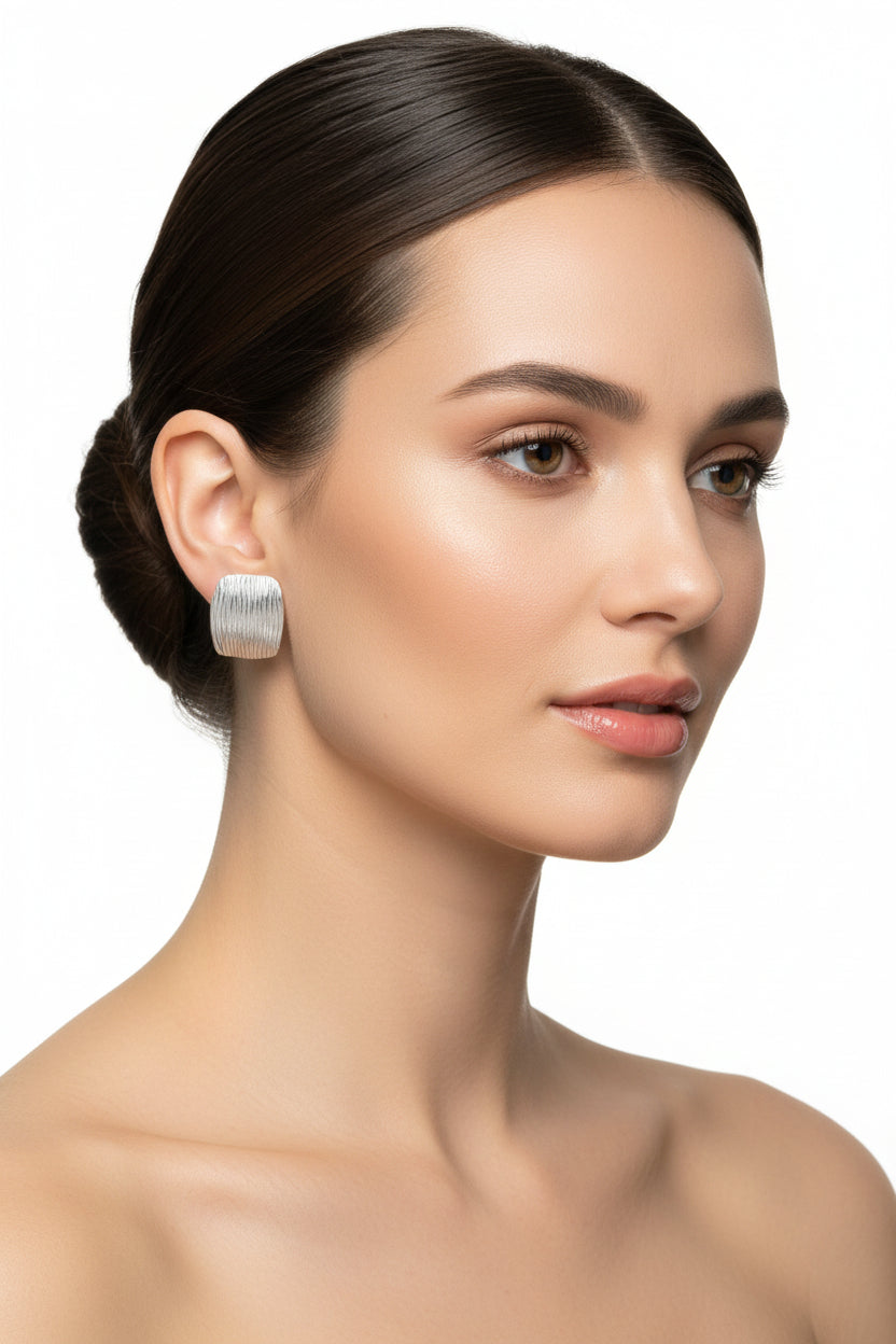 Orecchini rettangolari onde: Eleganza moderna e simbolica