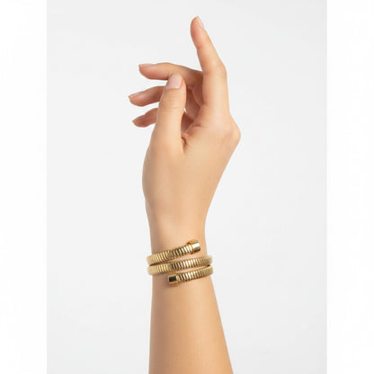 Bracciale Vortice: L'Energia del Cambiamento