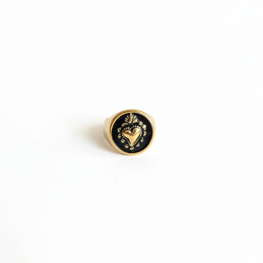 Anello Chevalier Cuore Sacro: Eleganza e Autenticità