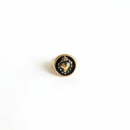 Anello Chevalier Cuore Sacro: Eleganza e Autenticità