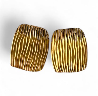 Orecchini rettangolari onde: Eleganza moderna e simbolica