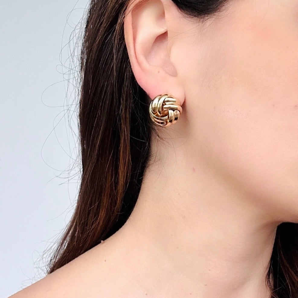 Orecchini sfera intrecciata: Passione che unisce