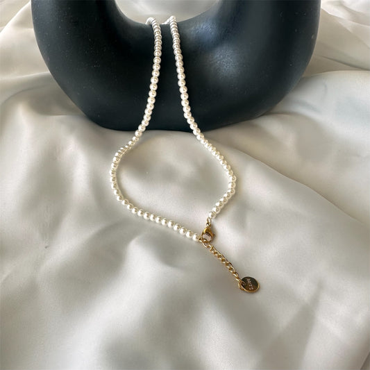 Collana Perle Luce Pura: Simbolo di Eleganza senza Tempo