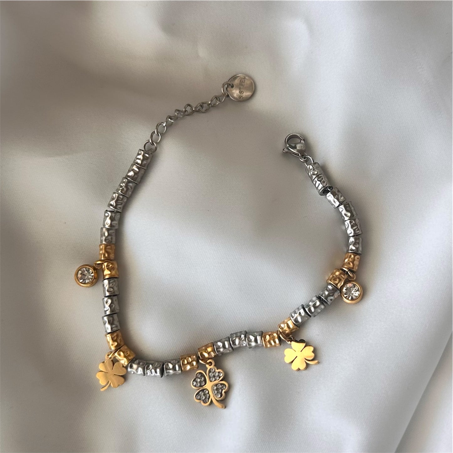 Bracciale "Diletta" Quadrifoglio  - Un Simbolo di Scelta e Coraggio