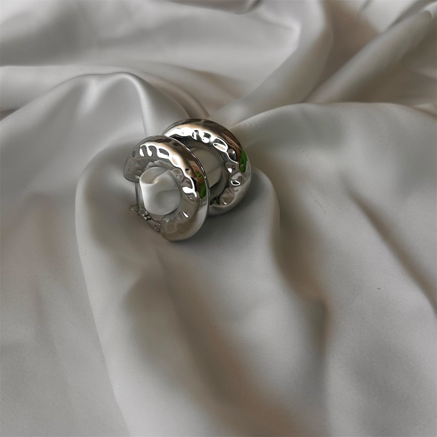 Orecchini Scultura di Luce: La tua Bellezza Unica