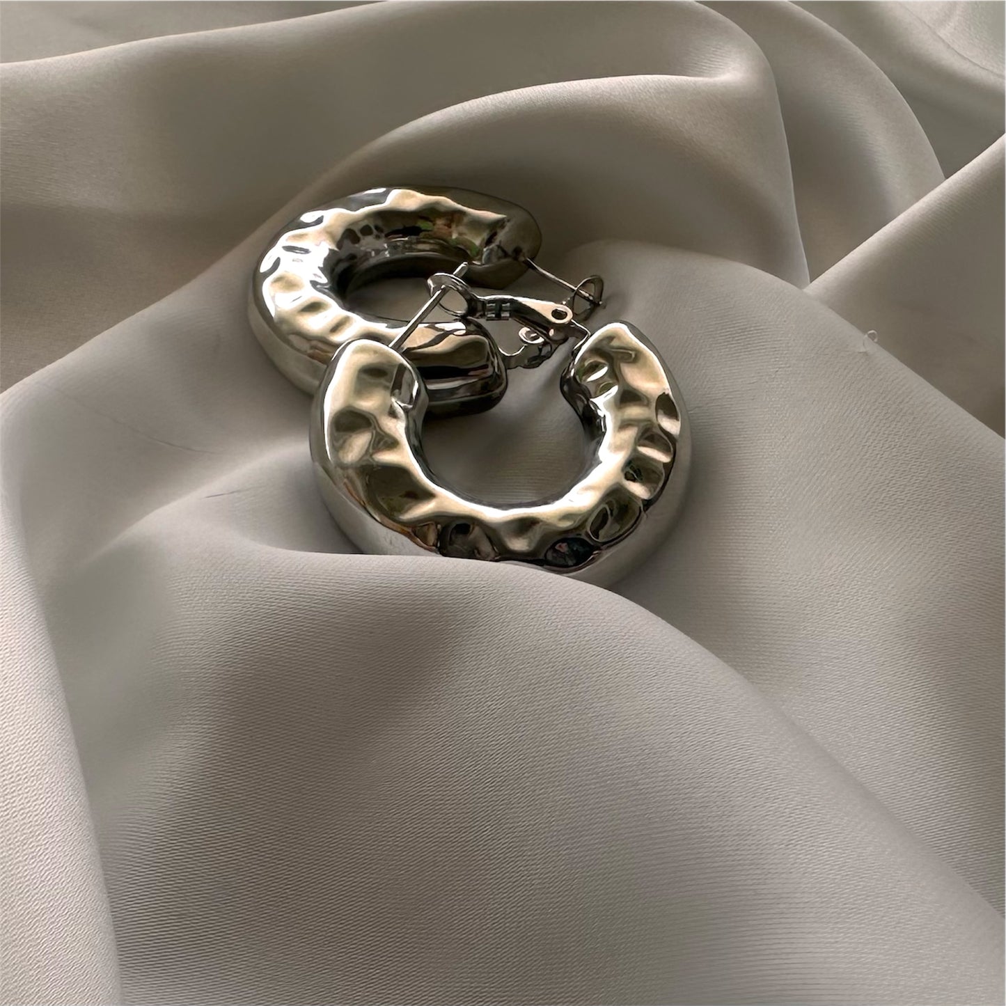 Orecchini Scultura di Luce: La tua Bellezza Unica