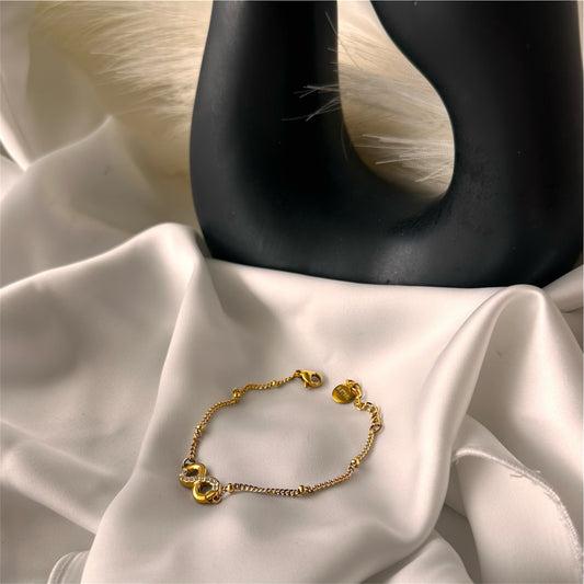 Bracciale "Infinito" in acciaio: Amore e Possibilità Infinite