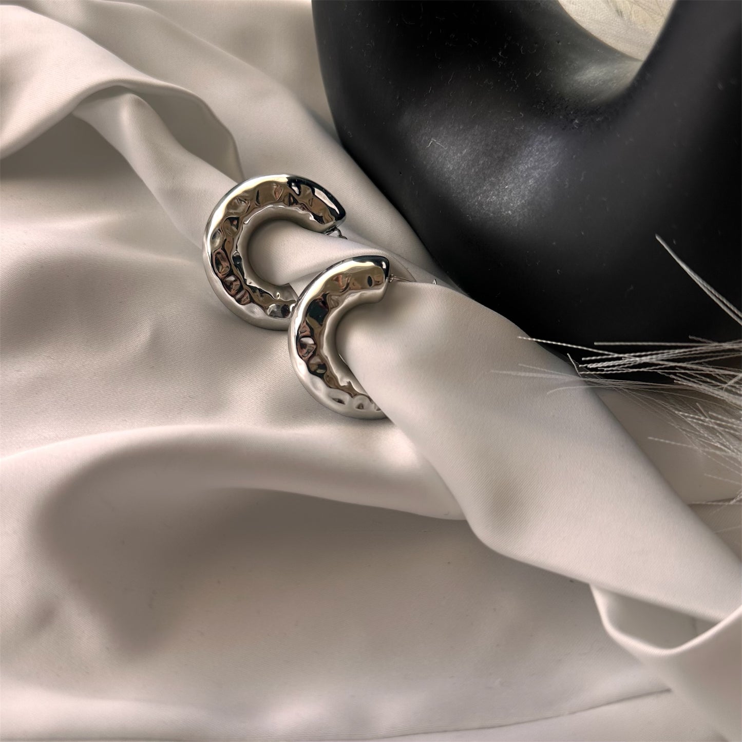 Orecchini Scultura di Luce: La tua Bellezza Unica